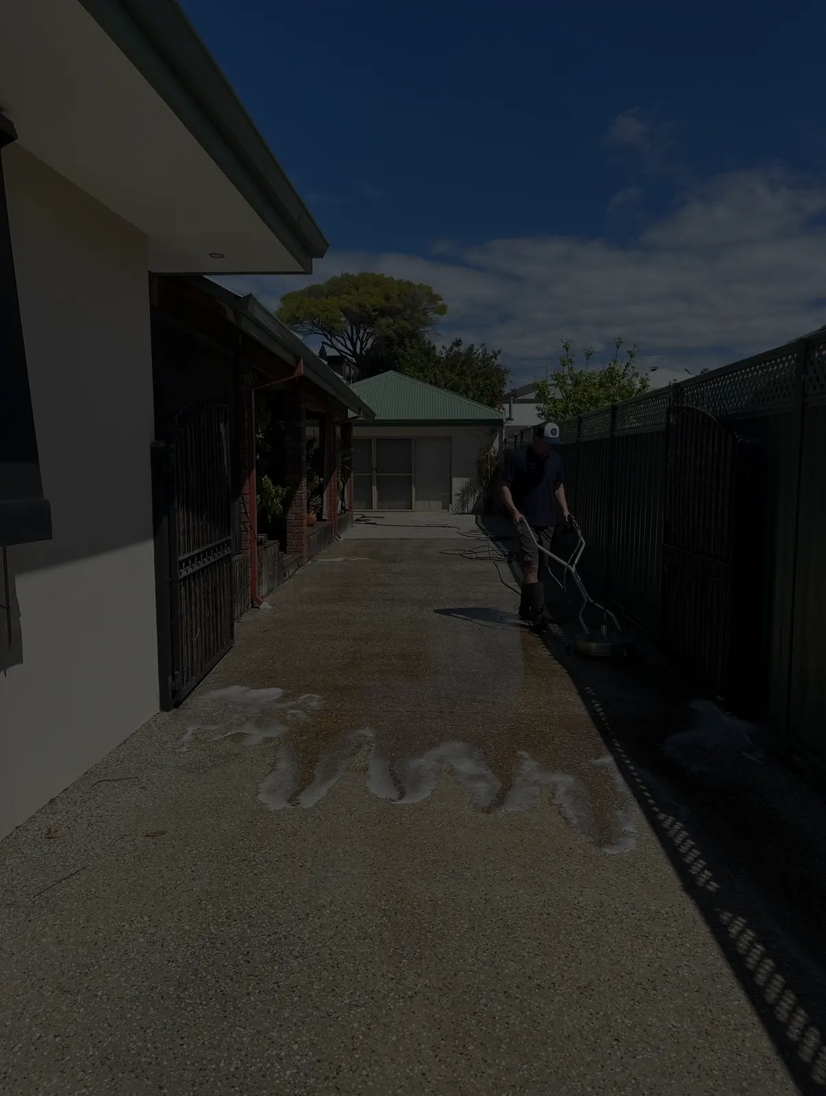 Professional pressure cleaning service Perth